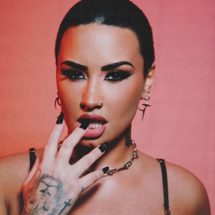 Demi Lovato pode cantar hit de 2015, &quot;Cool For The Summer&quot;, que viralizou no TikTok