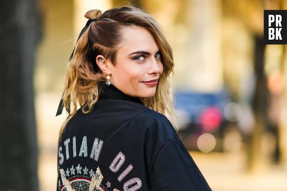 Fotos de Cara Delevingne, divulgadas nesta segunda-feira (5), mostram modelo desorientada na rua 