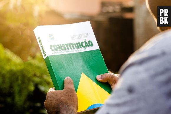 As políticas públicas visam garantir o direito dos cidadãos, previstos na Constituição