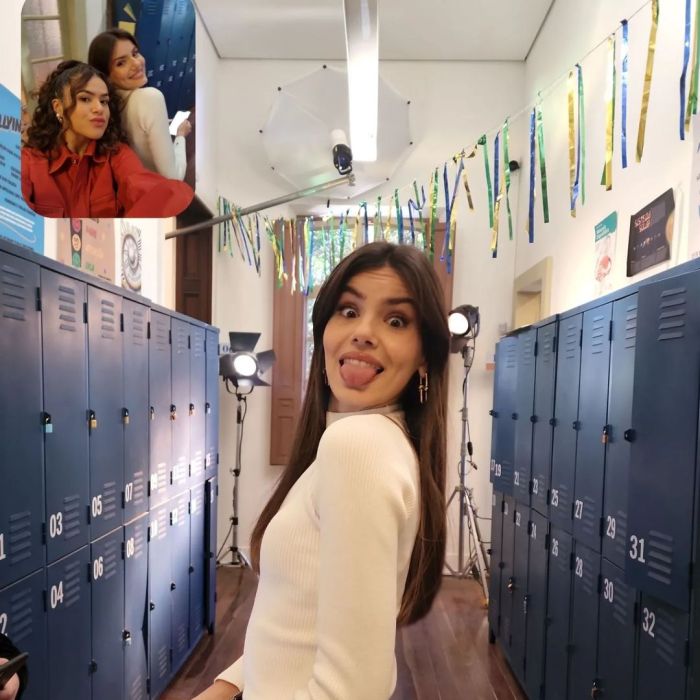 Com Camila Queiroz, Maisa compartilhou bastidores da 2ª temporada de &quot;De Volta aos 15&quot; na rede social