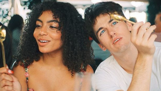 Any Gabrielly revela namoro e conta como foi o pedido: "Vivo um filme"