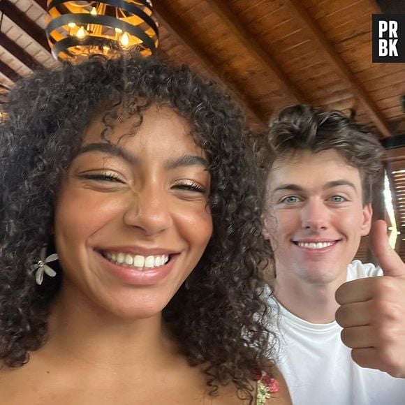 Any Gabrielly se declara para namorado: "Ele é muito fofinho, tô apaixonada"