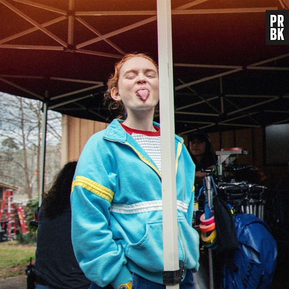 "Stranger Things Day" divulga foto inédita de Sadie Sink na 4ª temporada