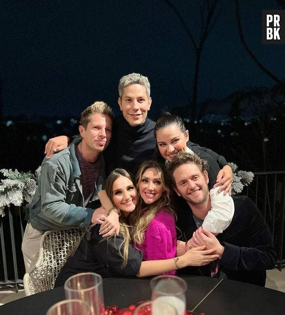 Anahi posta foto de reencontro com elenco do RBD