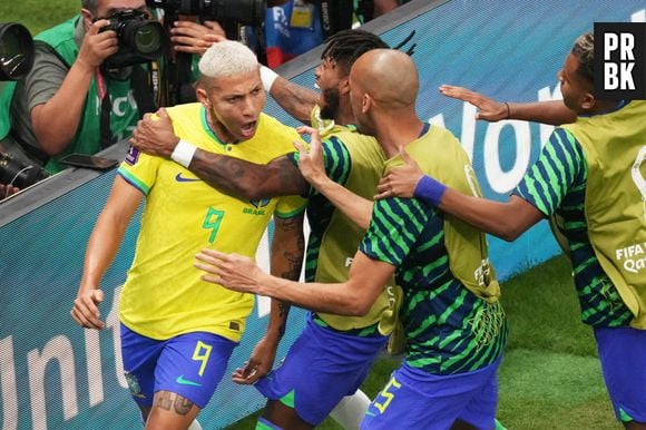 Richarlison comemora gol pelo Brasil na Copa do Mundo 2022