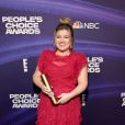 People Choice's Awards 2022: Kelly Clarkson e mais looks dos famosos no evento