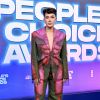 People Choice's Awards 2022: James Charles  e mais looks dos famosos em premiação