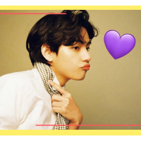 V, do BTS: idol libera sessão de fotos estilo "Bridgerton". Confira!