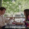 Na 3ª temporada de "Emily em Paris", Emily (Lily Collins) tenta resolver o seu passado com Gabriel  (Lucas Bravo) 