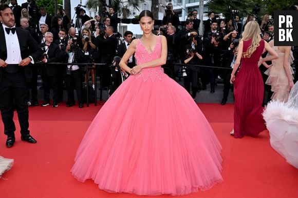 O vestido rosa da francesa Gabrielle Caunesil Pozzoli é impressionante