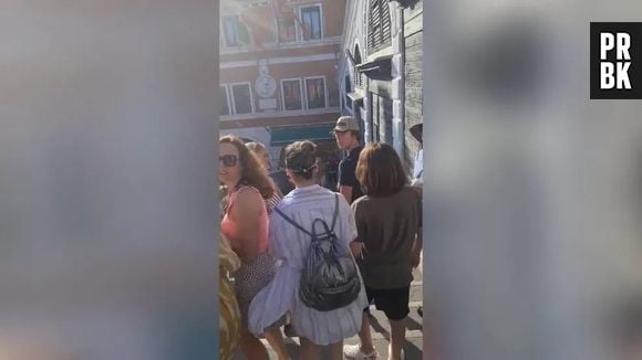 Italiana alerta turistas para o risco de ladrões e vídeos bombam na web