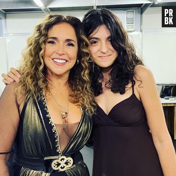 Daniela Mercury é avó de duas meninas