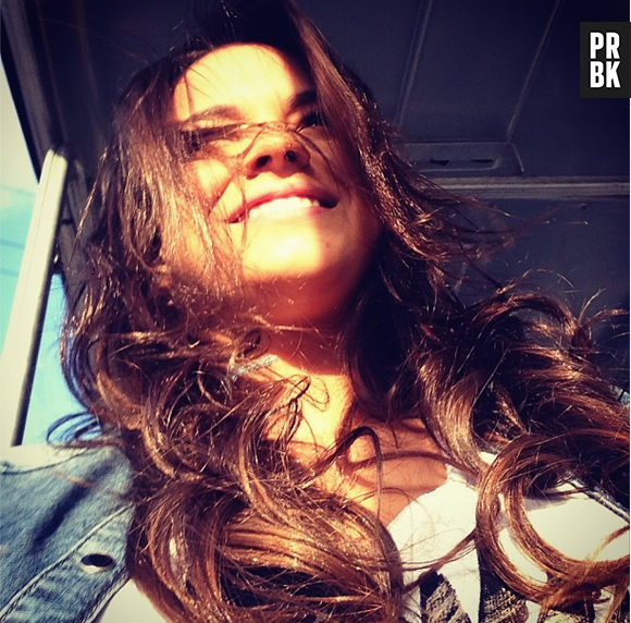 Bruna Marquezine adora o estilo de foto selfie