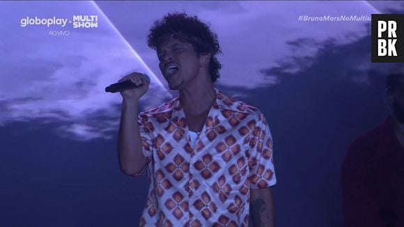 Show de Bruno Mars teve até "Evidências"