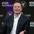 Elon Musk quer Twitter seja pago