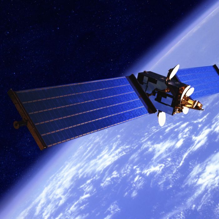  Os satélites Starlink precisam se desviar dos detritos espaciais 