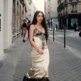 Slip dress de Jade Picon fez sucesso na Paris Fashion Week