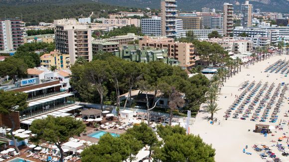 Algumas praias de Mallorca estão fechando ou em alerta devido a um problema desagradável: matéria fecal