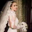Marina Ruy Barbosa usou vestido de noiva com renda em "Amor à Vida"