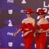 Grammy Latino 2023: Pitty Bernad e Belah Bernad foram todas de vermelho combinando