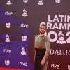 Grammy Latino 2023: Osvaldo Supino optou por calça com uma blusa com mangas longas