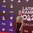 Grammy Latino 2023: Osvaldo Supino optou por calça com uma blusa com mangas longas