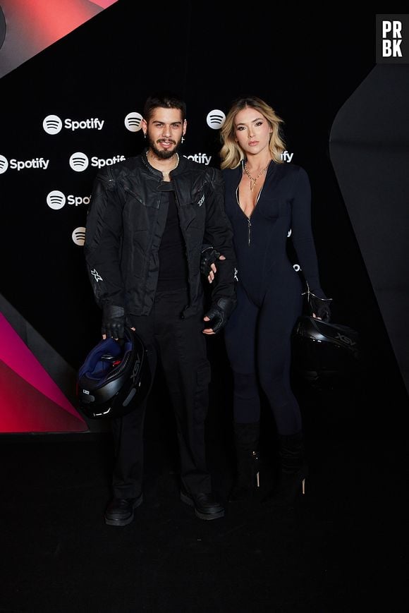 Virginia Fonseca e Zé Felipe de all black no tapete do Spotify