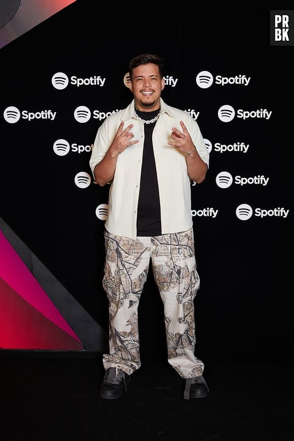 Felipe Amorim marcou presença com muito estilo na Festa Spotify