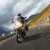 Óculos da BMW para motociclistas parece um óculos de sol e é bem prático