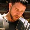 Russel Crowe está irritado com tantas perguntas sobre "Gladiador 2"