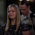  Em "Pretty Little Liars", Alison (Sasha Pieterse) chora quando &eacute; declarada culpada pelo assassinato de Mona (Janel Parrish) 