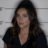 Emily (Shay Mitchell) fica sem ação quando vai para a cadeia em "Pretty Little Liars"