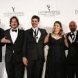  Jeffrey Tambor entregou o Emmy Internacional de "Melhor Telenovela" para Thiago Fragoso e equipe de "Lado a Lado" 