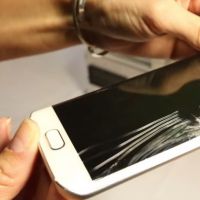 Teste comprova que Samsung Galaxy S6 Edge entorta tanto quanto iPhone 6 Plus