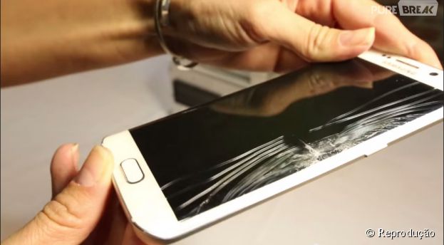 Teste comprova que Samsung Galaxy S6 Edge entorta tanto quanto iPhone 6 Plus