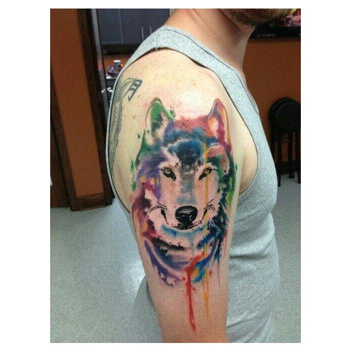  Tatuagens de lobo trazem grandes significados, em aquarela isso fica bem mais evidente 
