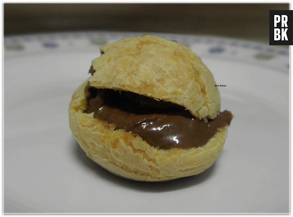Nutella com pão de queijo é estranho, mas deve ser gostoso...