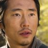 Glenn carrega uma expressão de quem amadureceu junto com "The Walking Dead"