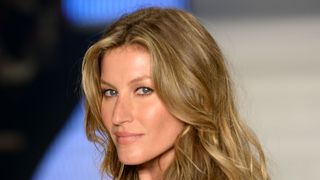 Gisele Bündchen de volta às passarelas? Segundo agente, a modelo pode voltar a desfilar no exterior!