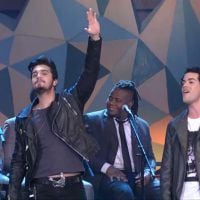 Sam Alves agradece Luan Santana no Facebook e posta foto após cantarem juntos no "Altas Horas"!