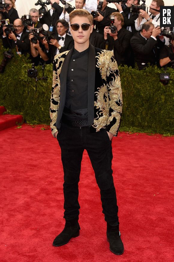 Justin Bieber apostou em look ostentação no MET Gala 2015