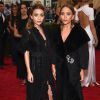 As gêmeas Mary-Kate e Ashley Olsen, de "American Horror Story", marcaram presença no MET Gala 2015