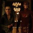 Barry Allen (Grant Gustin) foi ajudar o Team Arrow a escapar em "Arrow"
