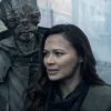 Em "Falling Skies", Anne (Moon Bloodgood) prometeu defender a Terra ao lado dos Volm enquanto Tom (Noah Wyle) não volta