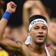  Neymar Jr. vira piada na internet por brigar com jogadores da Col&ocirc;mbia 