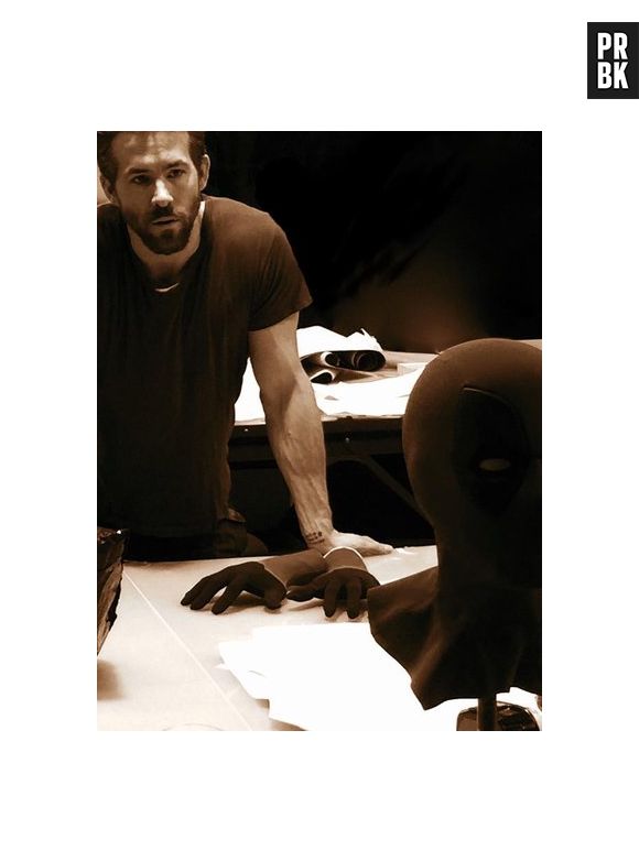Ryan Reynolds promete arrasar em "Deadpool"