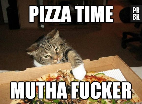 Chegou a hora da pizza! Yey!