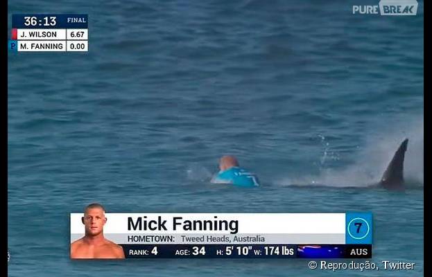 Mick Fanning passou por maus bocados ao se deparar com um tubarão em plena bateria do Campeonato Mundial de Surf (WSL)