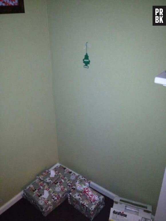 Mas se preferir pode comprar um adesivo no lugar que também está valendo