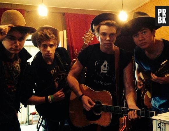 5 Seconds of Summer se inspira em artistas como Blink-182, All Time Low, Boys Like Girs e Busted